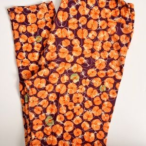 LuLaRoe Leggings Size Tall & Curvy